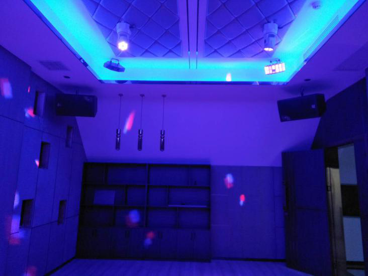 碧桂园花园酒店KTV房